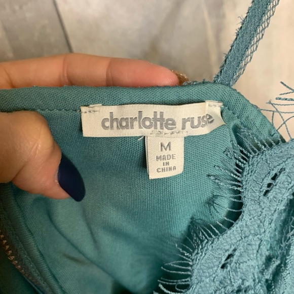 FOREST GREEN LACE ROMPER - Picture 5 of 5